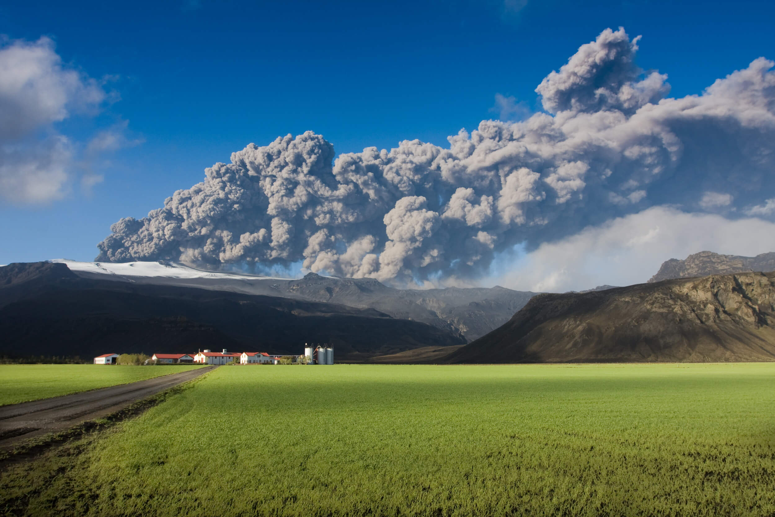 Active Volcanoes Around the World That Could Erupt at Any Momen